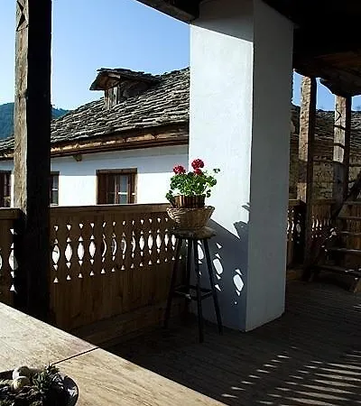 Bazoteva House